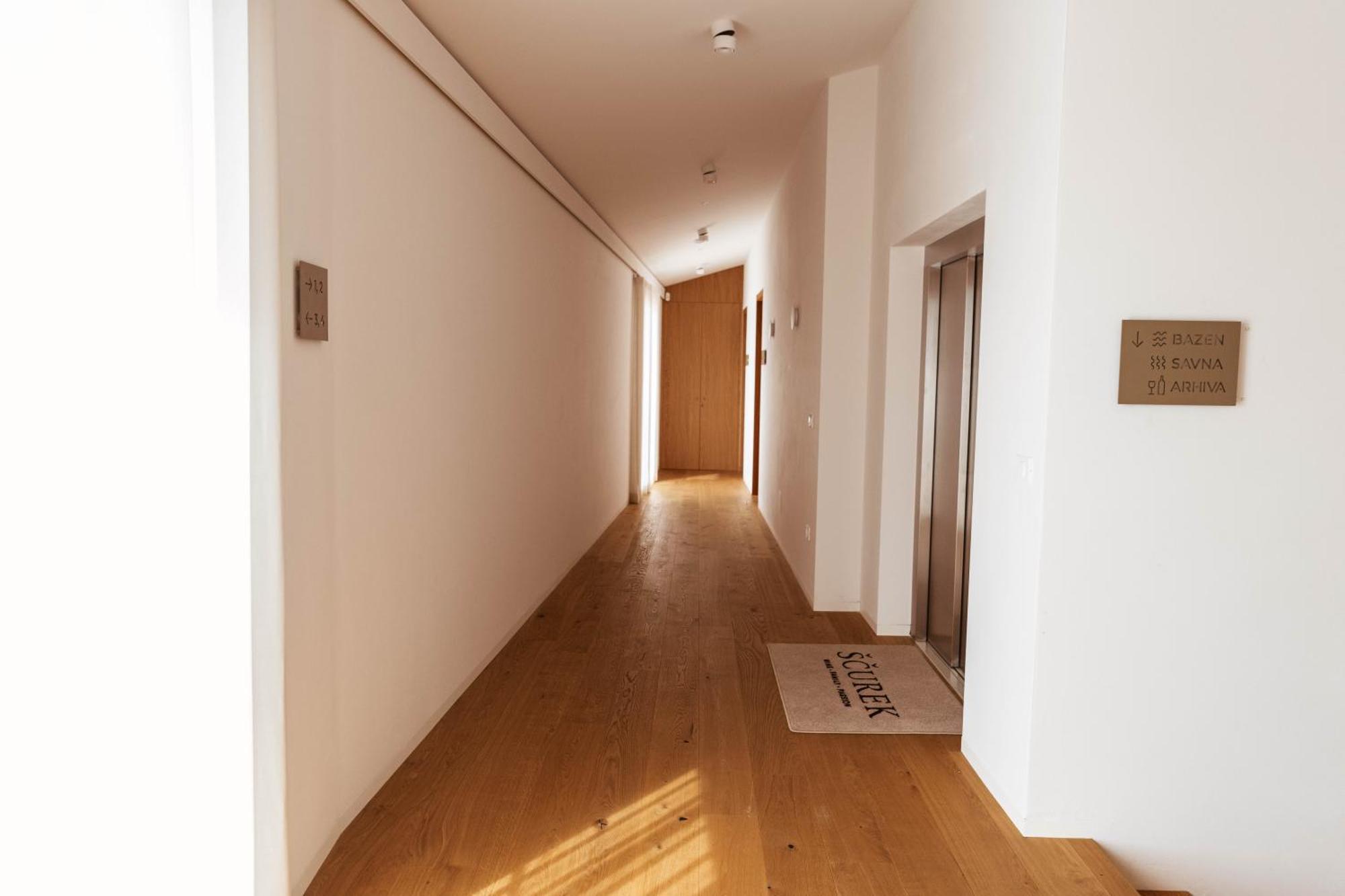 Bed and Breakfast Posestvo Scurek Wine Dobrovo Exterior foto